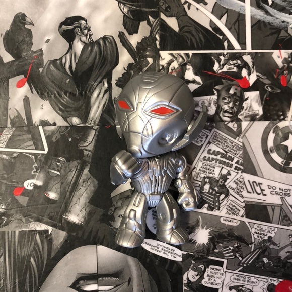 Ultron Funko Mystery Mini - Picture 2 of 3